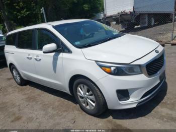  Salvage Kia Sedona