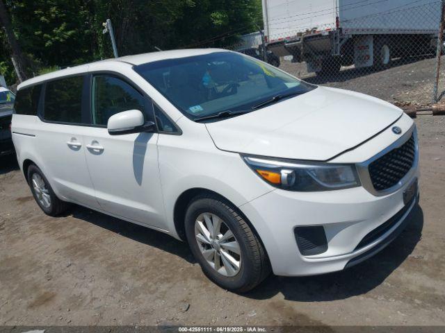  Salvage Kia Sedona