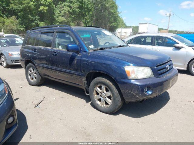  Salvage Toyota Highlander