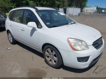  Salvage Kia Rondo