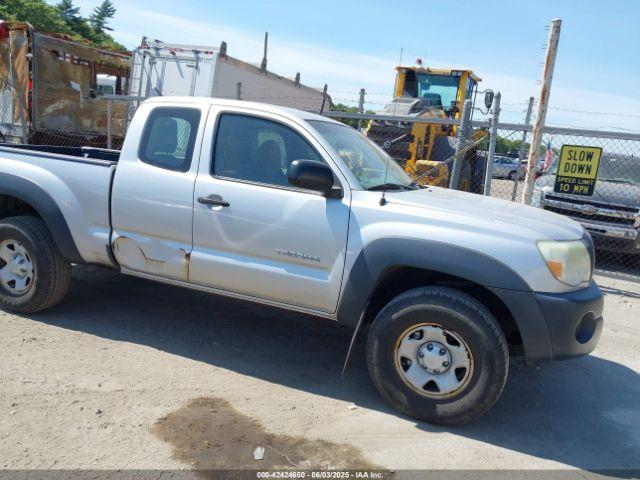  Salvage Toyota Tacoma