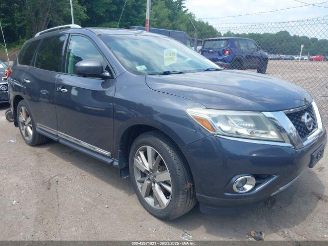  Salvage Nissan Pathfinder