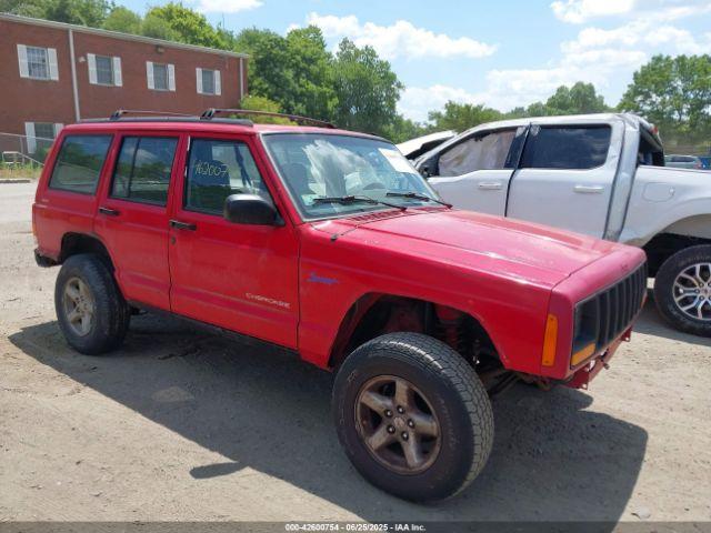  Salvage Jeep Cherokee
