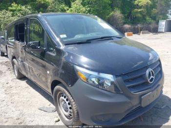  Salvage Mercedes-Benz Metris