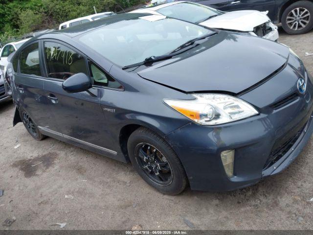  Salvage Toyota Prius