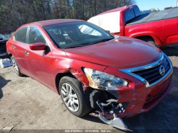  Salvage Nissan Altima