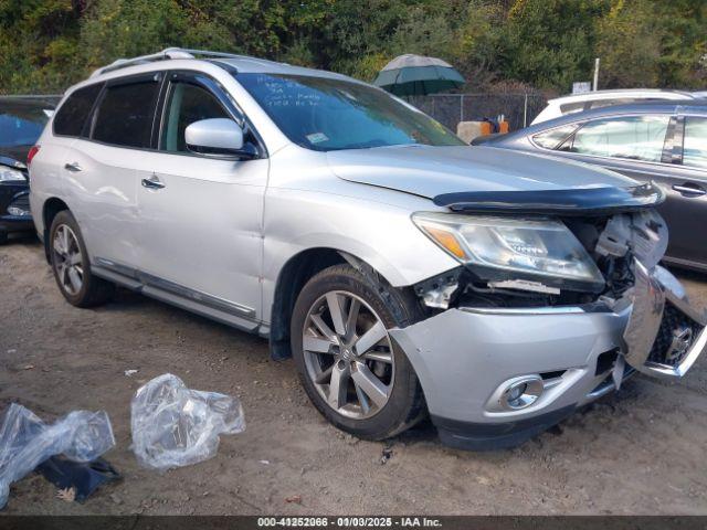  Salvage Nissan Pathfinder