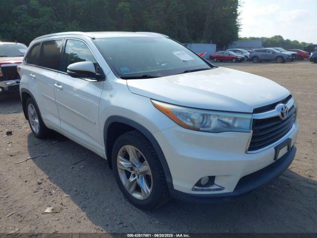  Salvage Toyota Highlander