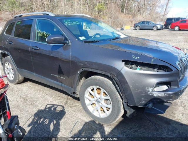  Salvage Jeep Cherokee