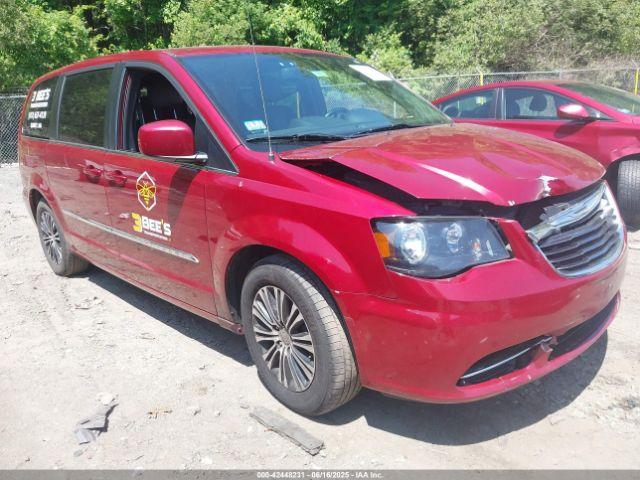  Salvage Chrysler Town & Country