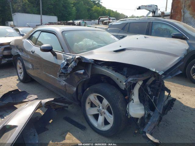  Salvage Dodge Challenger