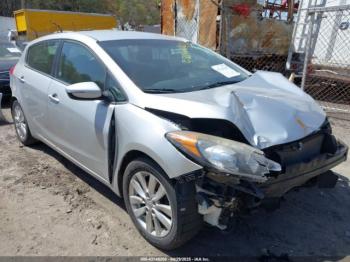  Salvage Kia Forte