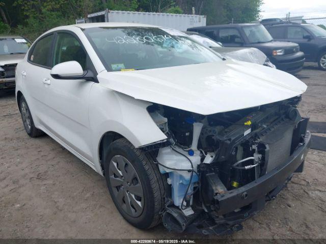  Salvage Kia Rio