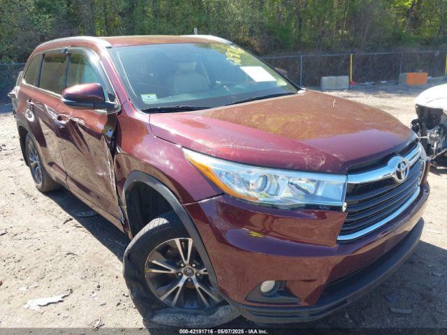  Salvage Toyota Highlander