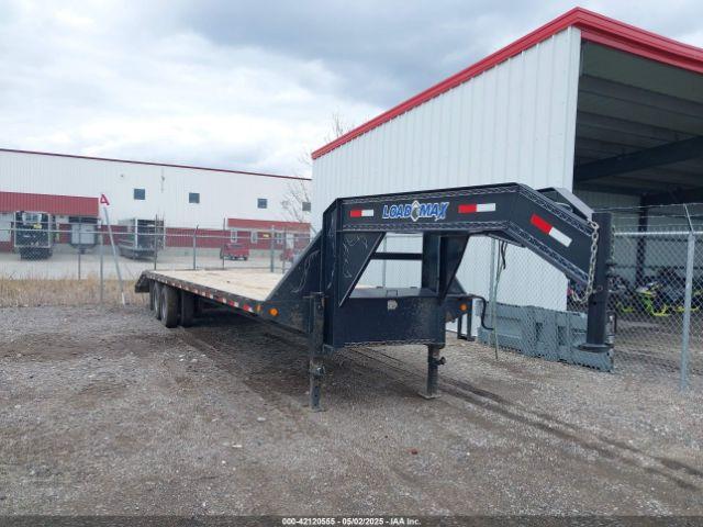  Salvage Load Trail 32  Gooseneck Trailer