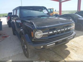  Salvage Ford Bronco