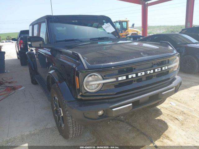  Salvage Ford Bronco