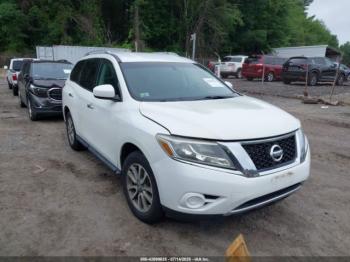  Salvage Nissan Pathfinder