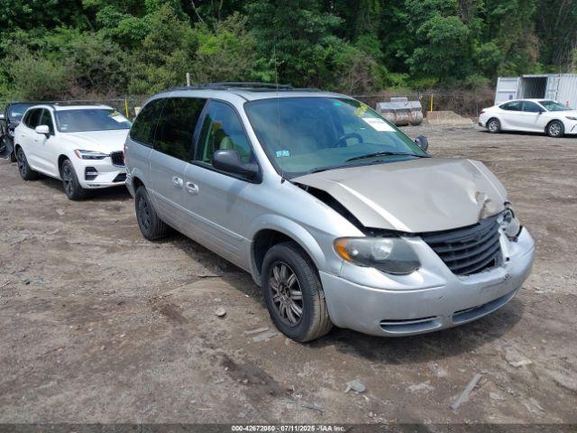  Salvage Chrysler Town & Country