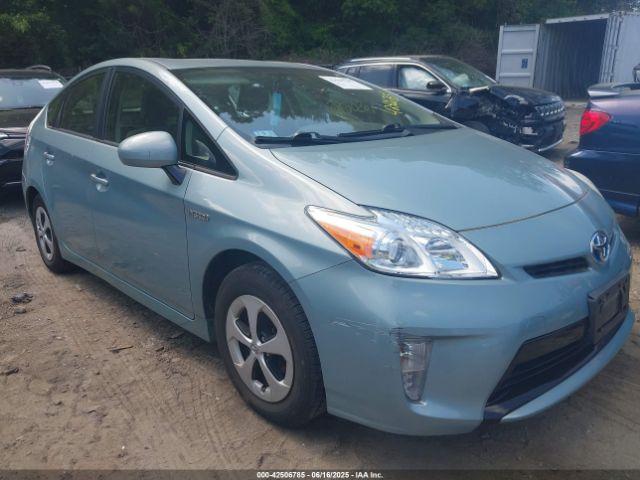  Salvage Toyota Prius