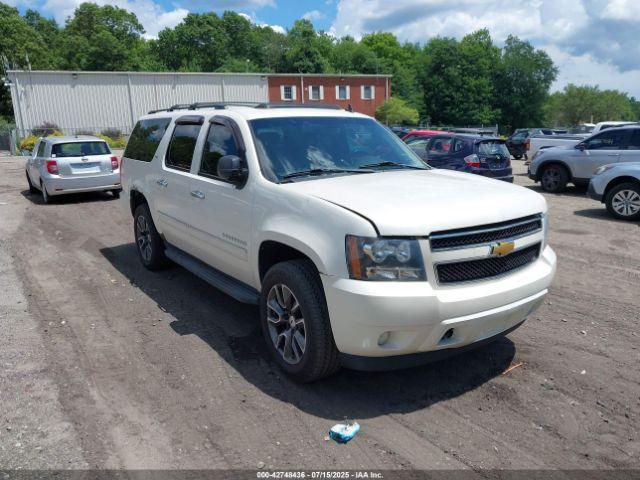  Salvage Chevrolet Suburban 1500