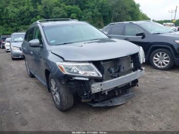  Salvage Nissan Pathfinder