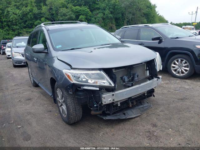  Salvage Nissan Pathfinder