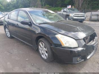  Salvage Nissan Maxima