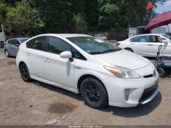  Salvage Toyota Prius