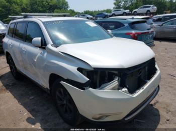  Salvage Toyota Highlander