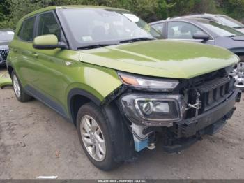  Salvage Hyundai VENUE