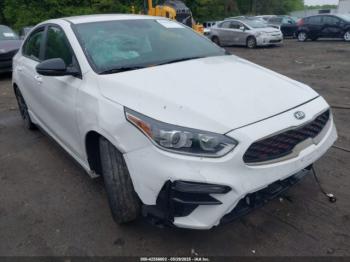  Salvage Kia Forte