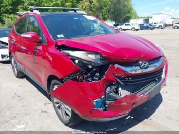 Salvage Hyundai TUCSON