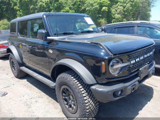  Salvage Ford Bronco