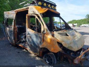  Salvage Mercedes-Benz Sprinter 2500