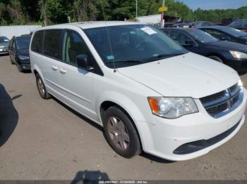  Salvage Dodge Grand Caravan