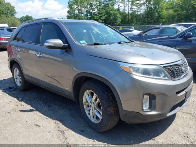  Salvage Kia Sorento
