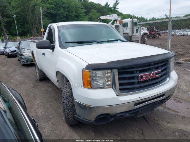  Salvage GMC Sierra 2500