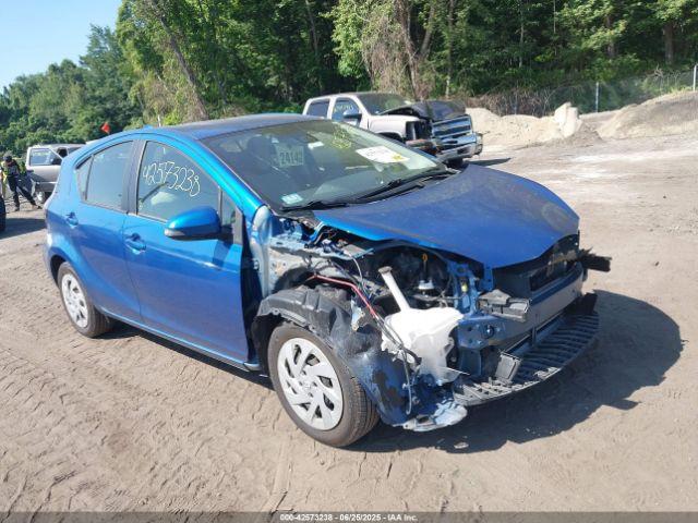  Salvage Toyota Prius c