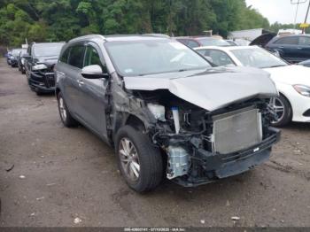  Salvage Kia Sorento
