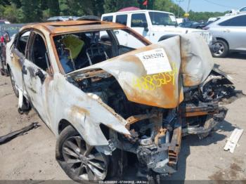  Salvage Lexus Es