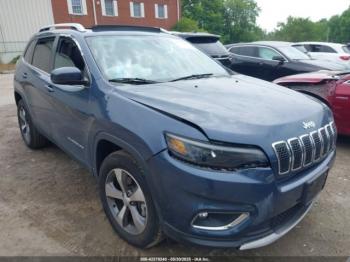  Salvage Jeep Cherokee