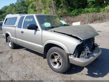  Salvage Chevrolet S-10