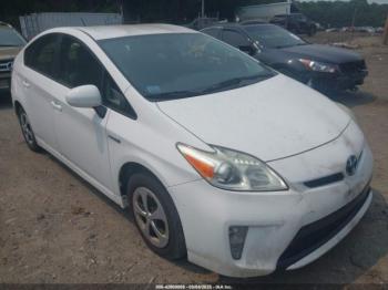  Salvage Toyota Prius