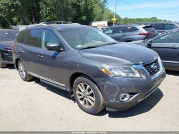  Salvage Nissan Pathfinder