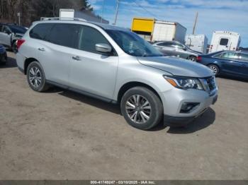  Salvage Nissan Pathfinder