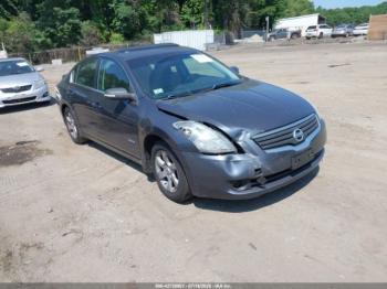  Salvage Nissan Altima