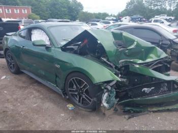  Salvage Ford Mustang