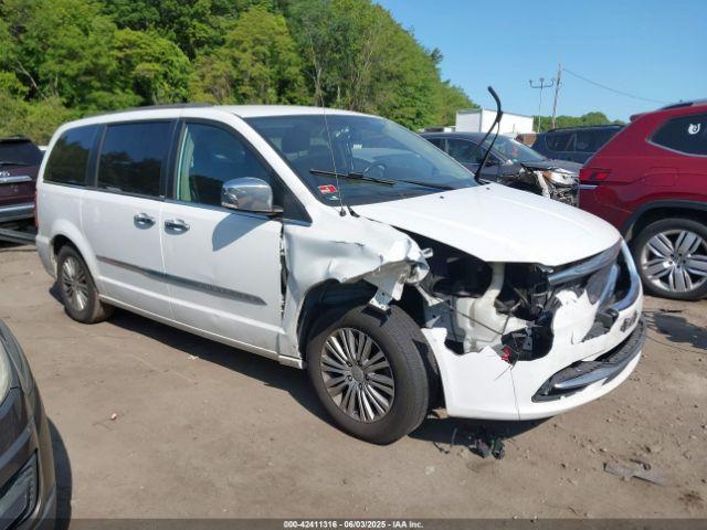  Salvage Chrysler Town & Country