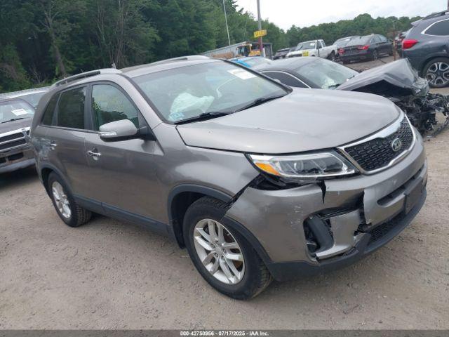  Salvage Kia Sorento